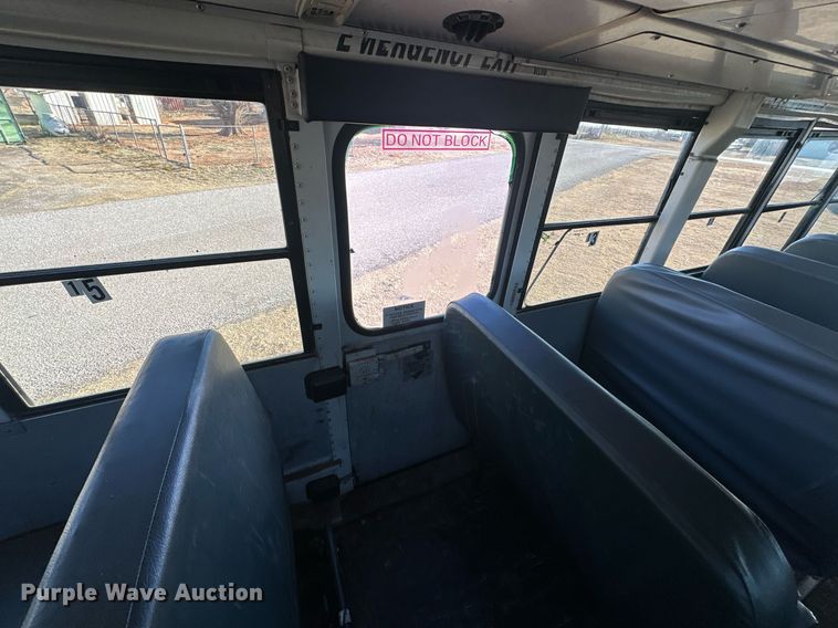 image for item EK0469 2005 Thomas Built Conventional coach bus