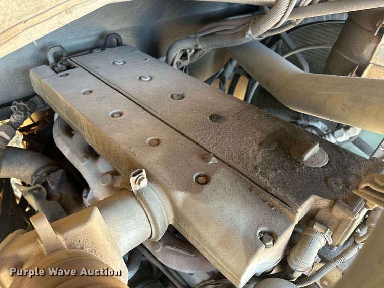 image for item EK0469 2005 Thomas Built Conventional coach bus