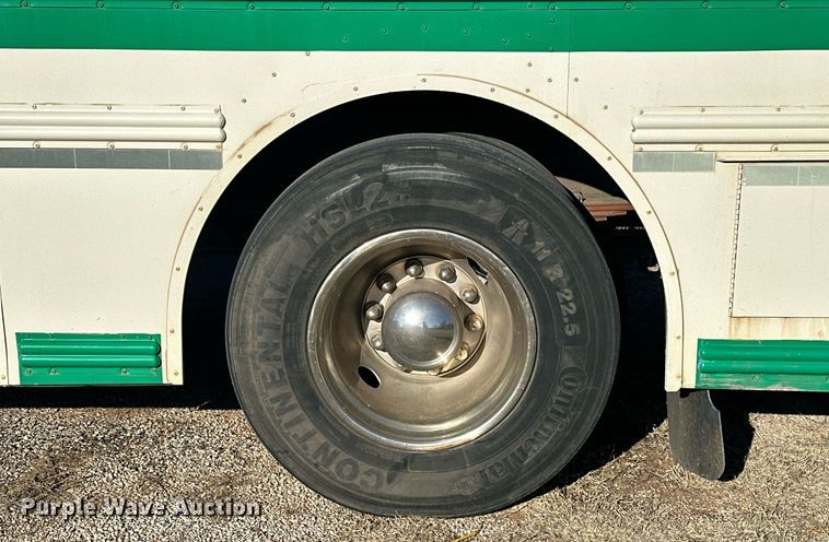 image for item EK0469 2005 Thomas Built Conventional coach bus