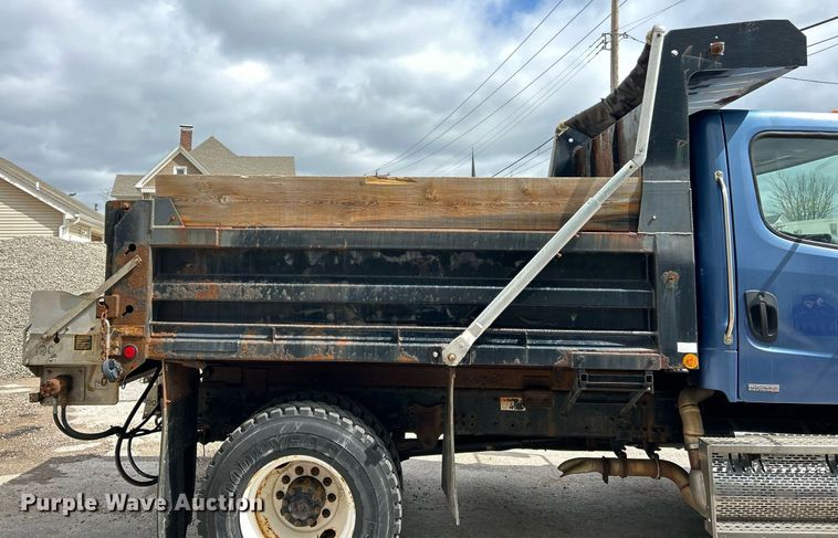 image for item EK2950 2010 Freightliner Business Class M2 dump truck