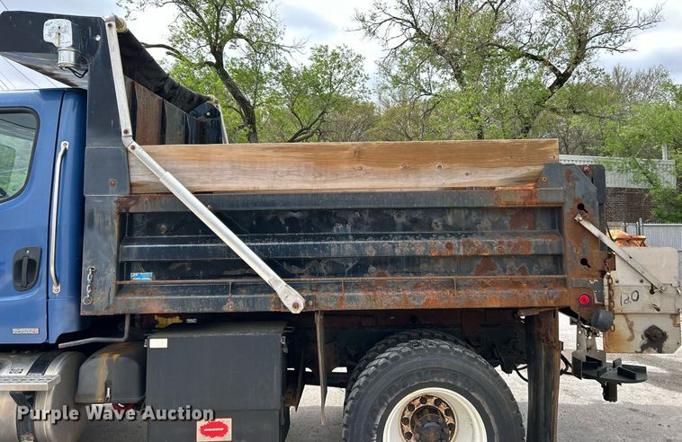 image for item EK2950 2010 Freightliner Business Class M2 dump truck