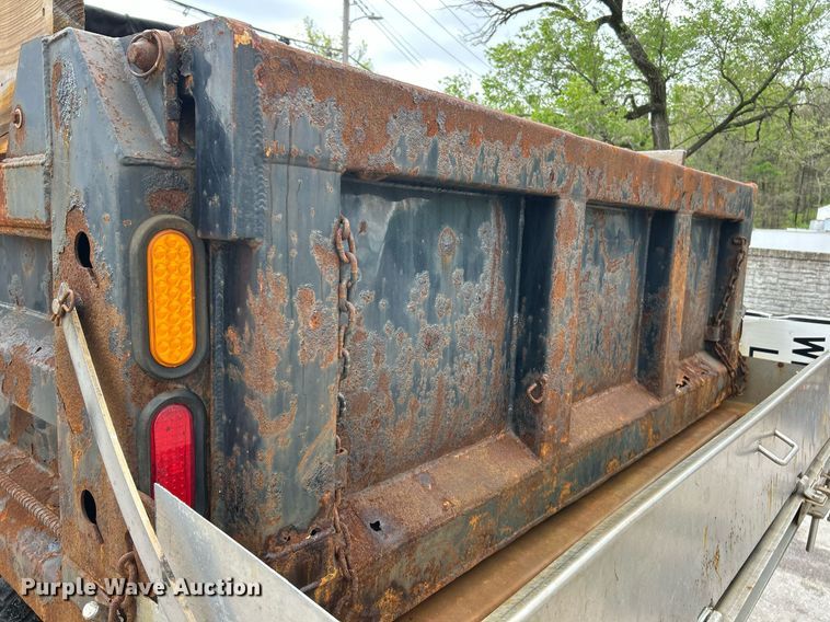 image for item EK2950 2010 Freightliner Business Class M2 dump truck