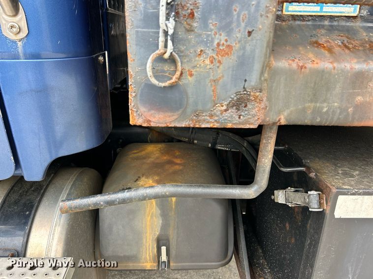 image for item EK2950 2010 Freightliner Business Class M2 dump truck