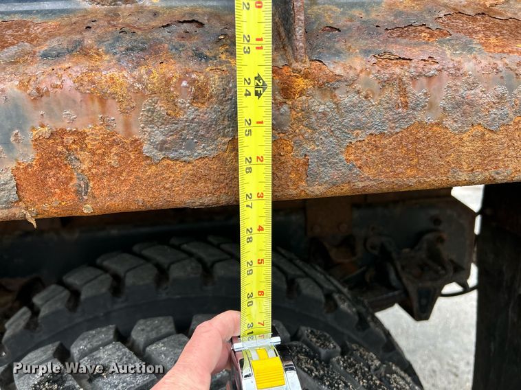 image for item EK2950 2010 Freightliner Business Class M2 dump truck