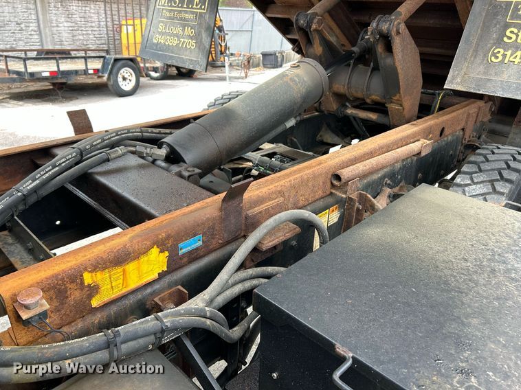 image for item EK2950 2010 Freightliner Business Class M2 dump truck