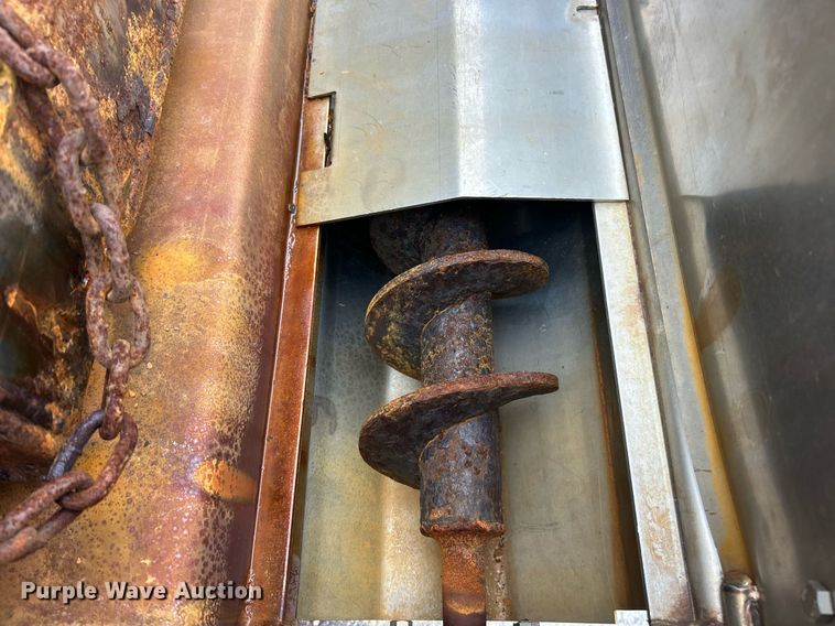 image for item EK2950 2010 Freightliner Business Class M2 dump truck