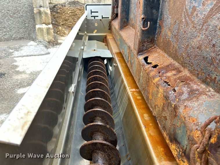 image for item EK2950 2010 Freightliner Business Class M2 dump truck