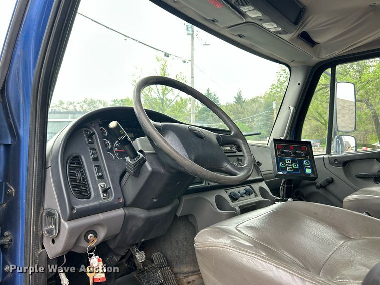 image for item EK2950 2010 Freightliner Business Class M2 dump truck