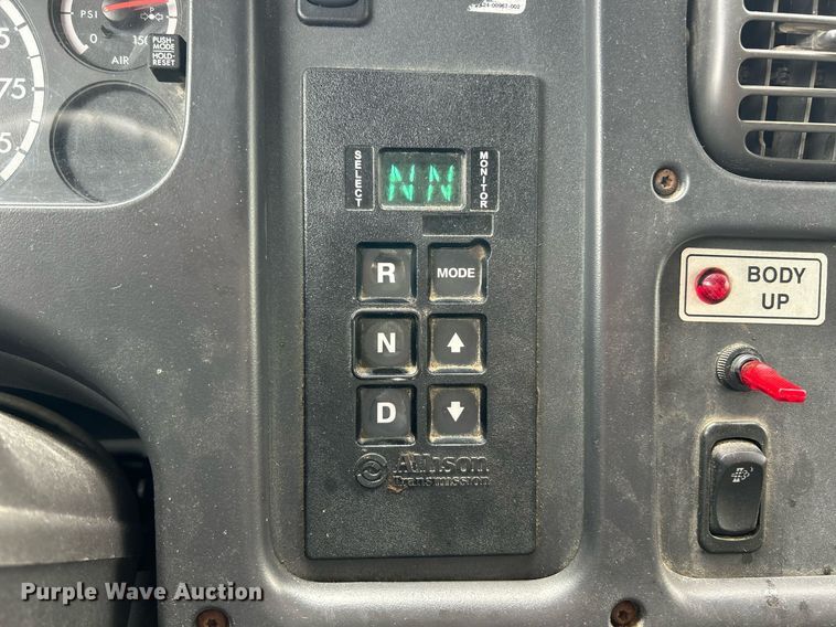 image for item EK2950 2010 Freightliner Business Class M2 dump truck