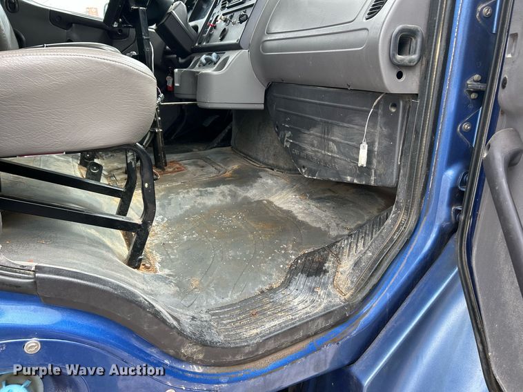 image for item EK2950 2010 Freightliner Business Class M2 dump truck