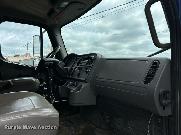 image for item EK2950 2010 Freightliner Business Class M2 dump truck