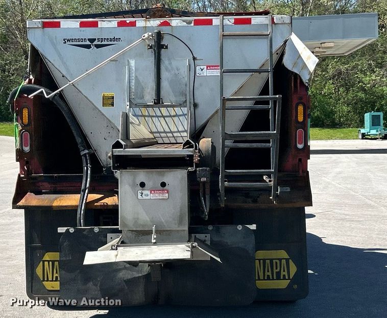 image for item EK2952 2010 International SA525 dump truck