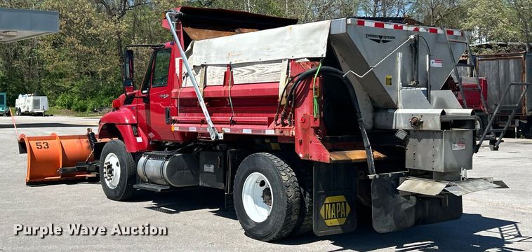 image for item EK2952 2010 International SA525 dump truck