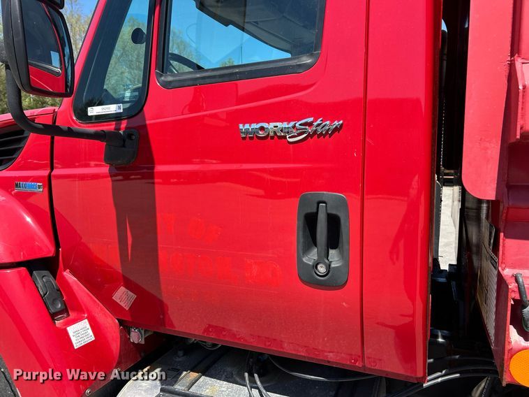 image for item EK2952 2010 International SA525 dump truck