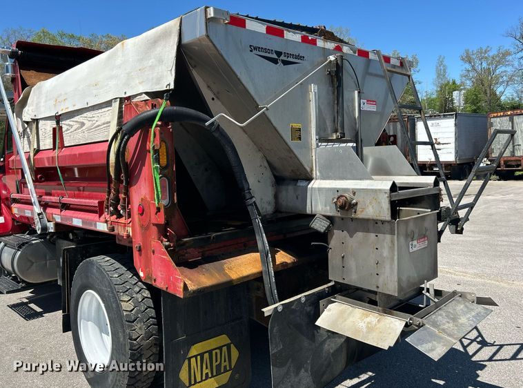 image for item EK2952 2010 International SA525 dump truck