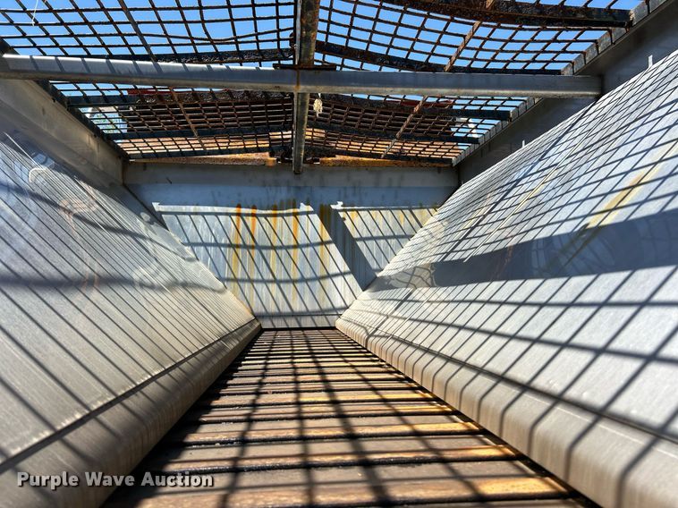 image for item EK2952 2010 International SA525 dump truck