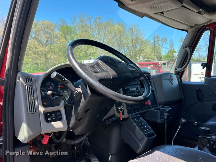 image for item EK2952 2010 International SA525 dump truck