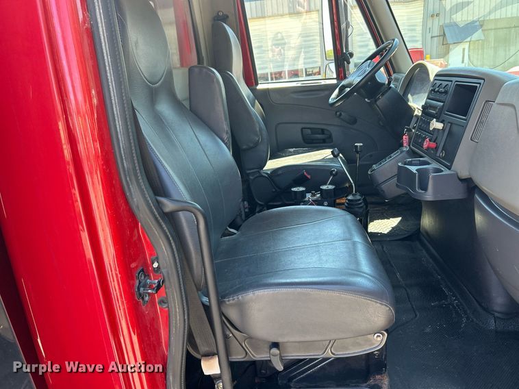 image for item EK2952 2010 International SA525 dump truck