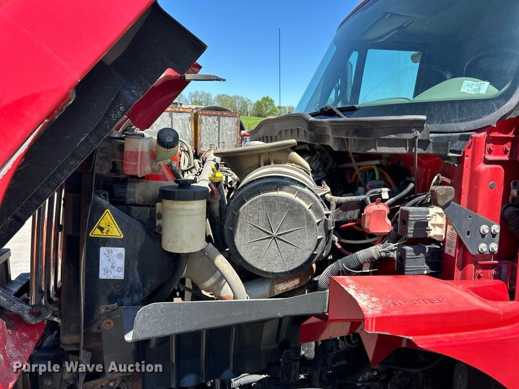 image for item EK2952 2010 International SA525 dump truck