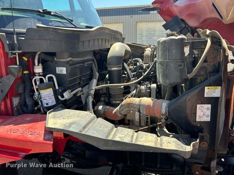 image for item EK2952 2010 International SA525 dump truck