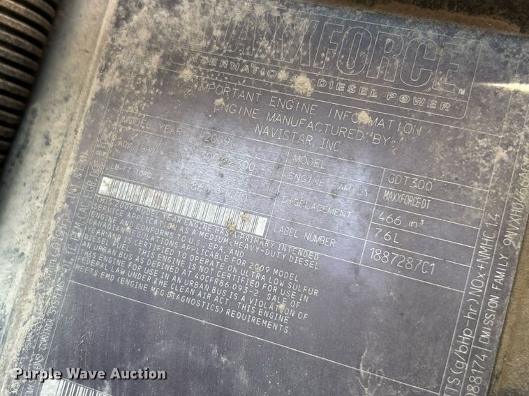 image for item EK2952 2010 International SA525 dump truck