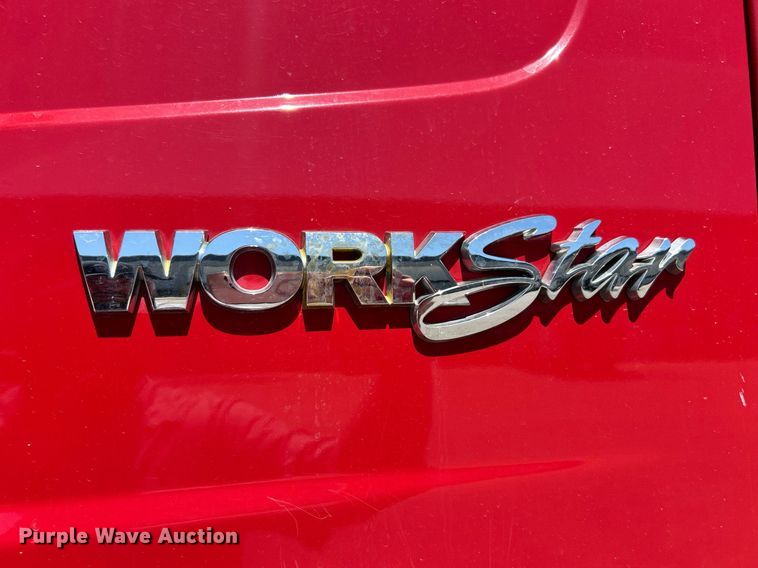 image for item EK2952 2010 International SA525 dump truck