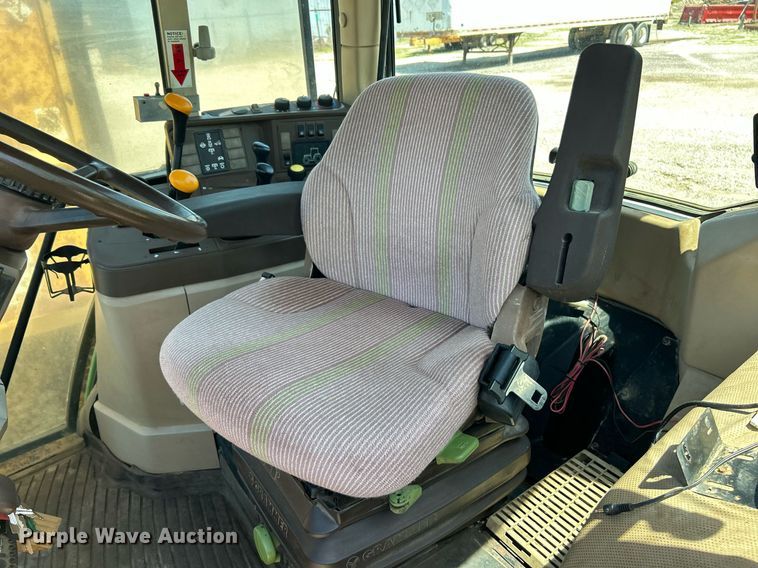 image for item EK2961 John Deere 6210 tractor