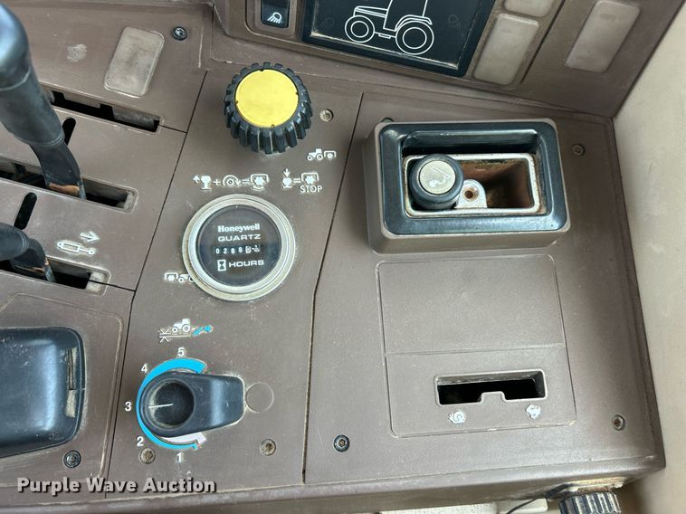 image for item EK2961 John Deere 6210 tractor