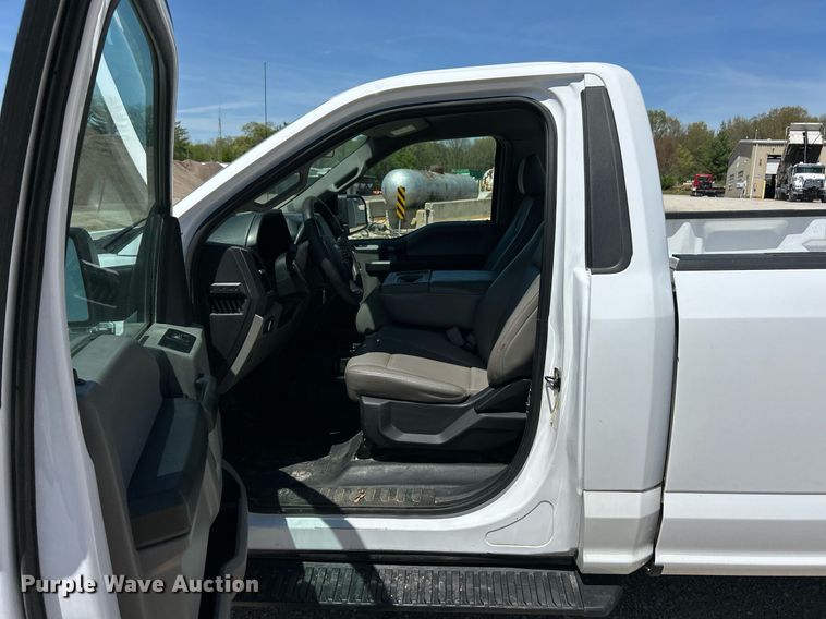 image for item EK2962 2017 Ford F150 XL pickup truck