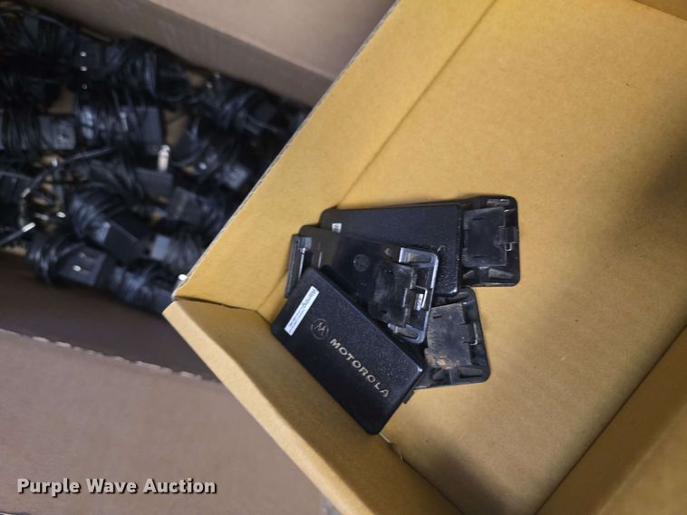 image for item EK5140 Motorola Minitor V pagers