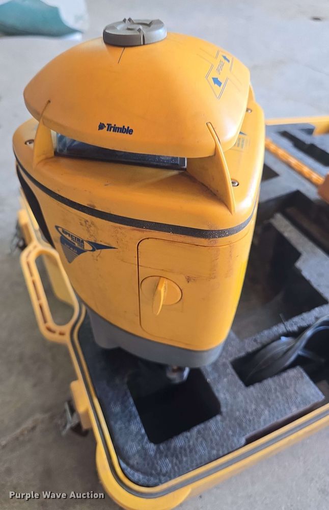 image for item EK5202 Trimble Spectra Precision HV301 laser level