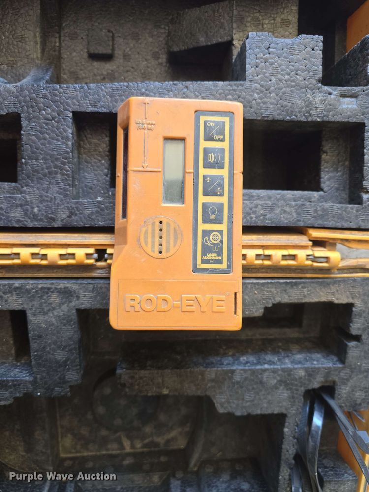 image for item EK5202 Trimble Spectra Precision HV301 laser level