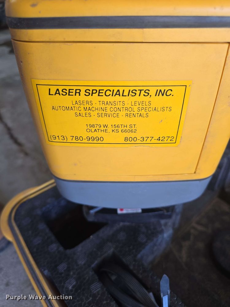 image for item EK5202 Trimble Spectra Precision HV301 laser level