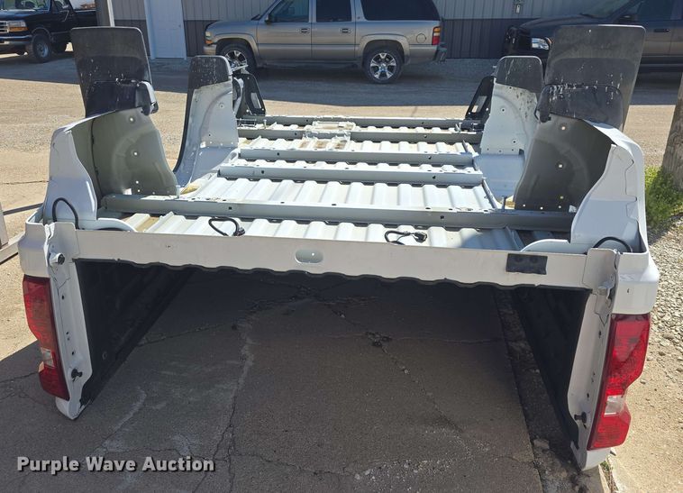 image for item EK5205 2023 Chevrolet  Silverado 2500 pickup truck bed