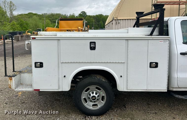 image for item EK8012 2018 Chevrolet Silverado 2500 LS Double Cab utility bed pickup truck