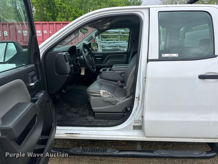 image for item EK8013 2015 Chevrolet Silverado 2500 Double Cab utility bed pickup truck