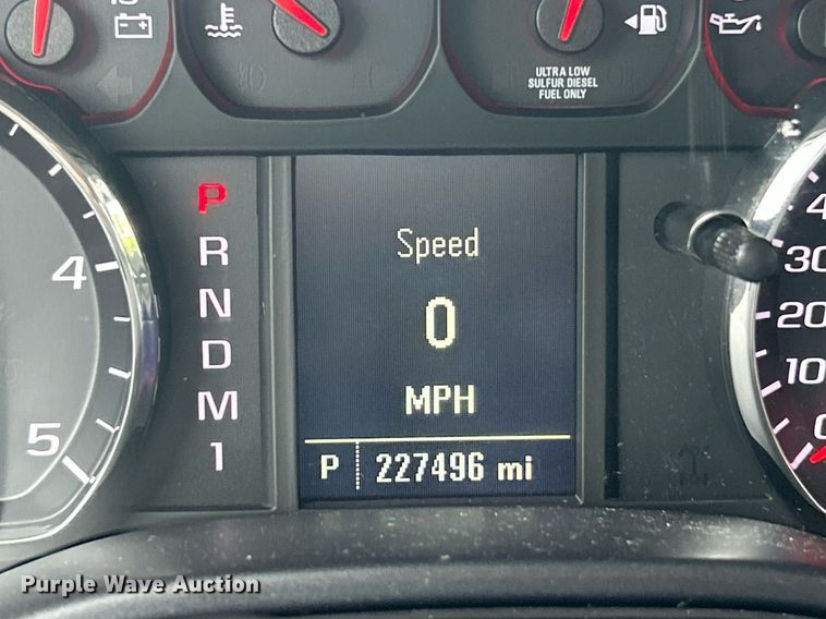 image for item EK8013 2015 Chevrolet Silverado 2500 Double Cab utility bed pickup truck