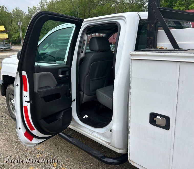 image for item EK8013 2015 Chevrolet Silverado 2500 Double Cab utility bed pickup truck