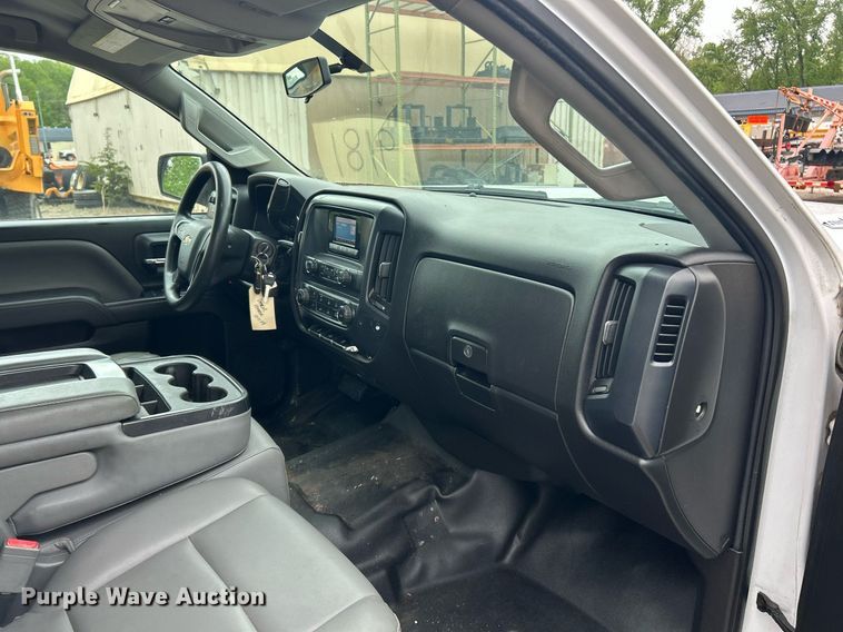 image for item EK8013 2015 Chevrolet Silverado 2500 Double Cab utility bed pickup truck