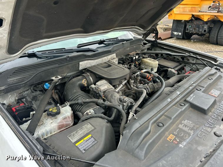 image for item EK8013 2015 Chevrolet Silverado 2500 Double Cab utility bed pickup truck