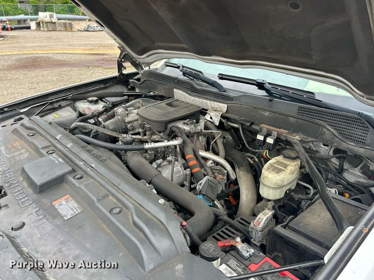 image for item EK8013 2015 Chevrolet Silverado 2500 Double Cab utility bed pickup truck