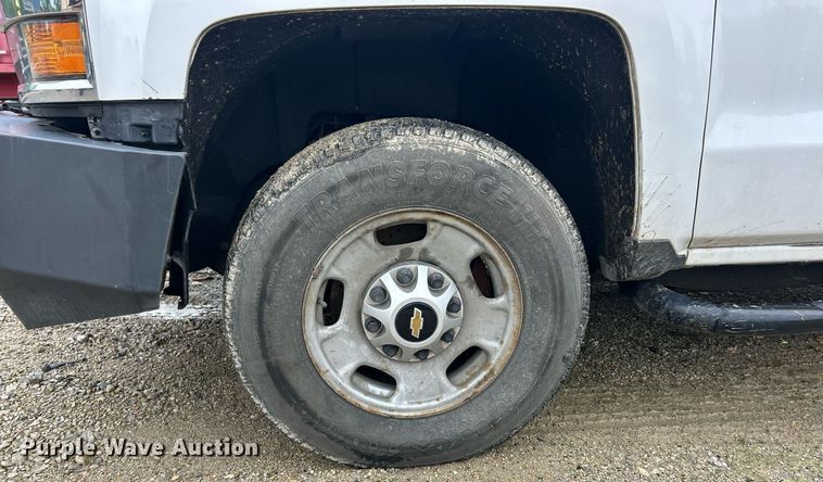 image for item EK8013 2015 Chevrolet Silverado 2500 Double Cab utility bed pickup truck