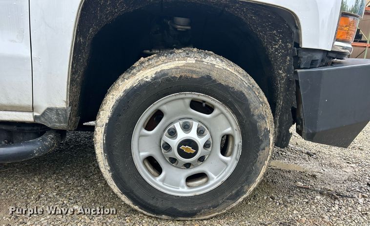 image for item EK8013 2015 Chevrolet Silverado 2500 Double Cab utility bed pickup truck