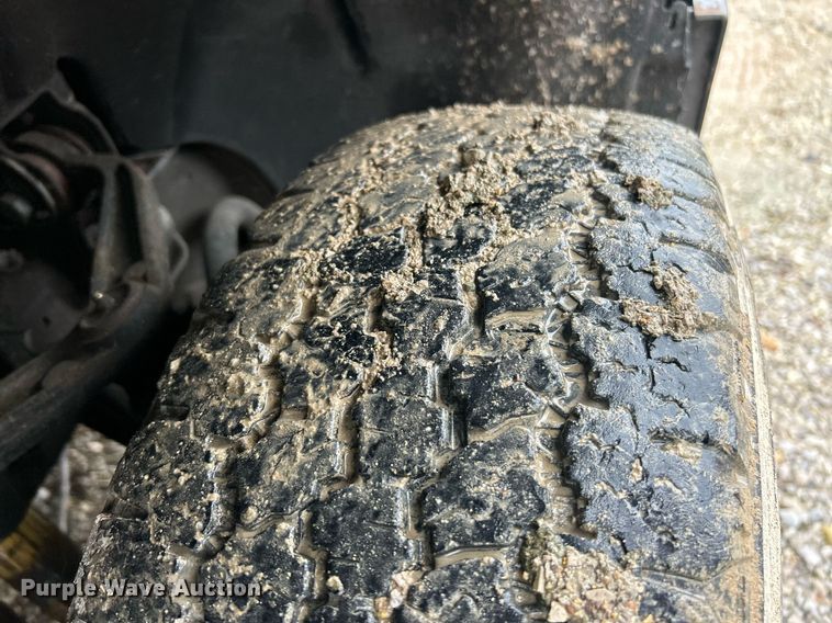 image for item EK8013 2015 Chevrolet Silverado 2500 Double Cab utility bed pickup truck