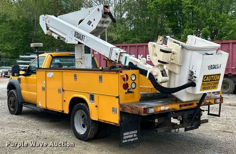 image for item EK8015 2009 Ford F550 Super Duty XL bucket truck