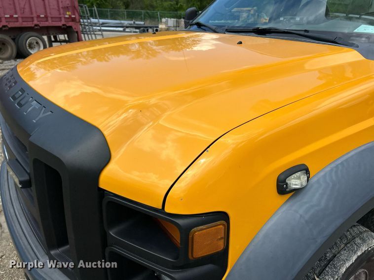 image for item EK8015 2009 Ford F550 Super Duty XL bucket truck