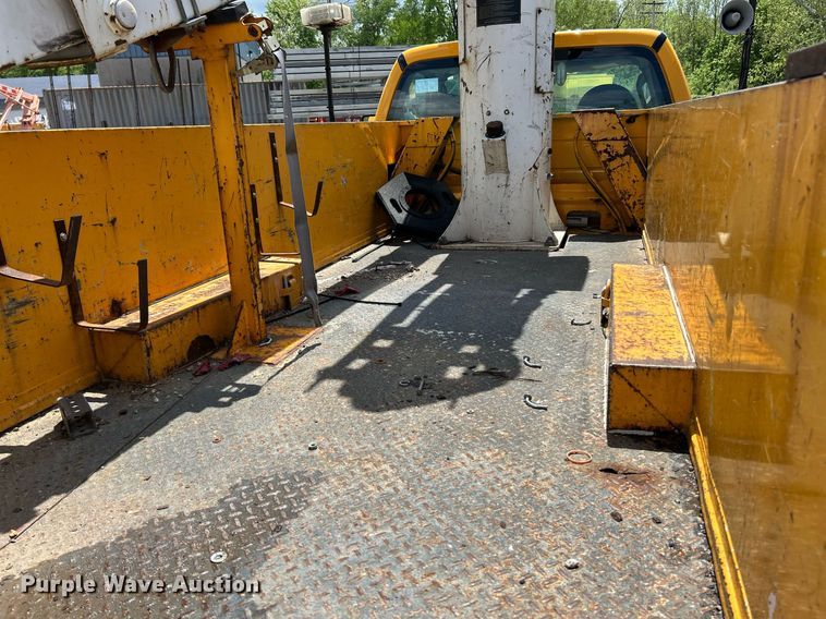 image for item EK8015 2009 Ford F550 Super Duty XL bucket truck