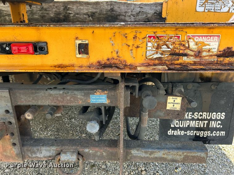 image for item EK8015 2009 Ford F550 Super Duty XL bucket truck