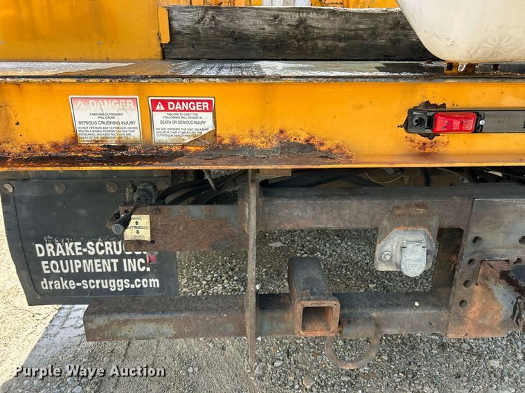 image for item EK8015 2009 Ford F550 Super Duty XL bucket truck