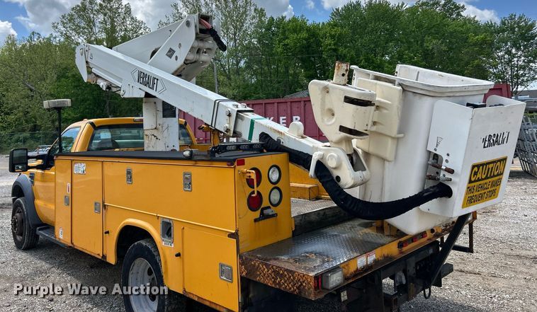 image for item EK8015 2009 Ford F550 Super Duty XL bucket truck